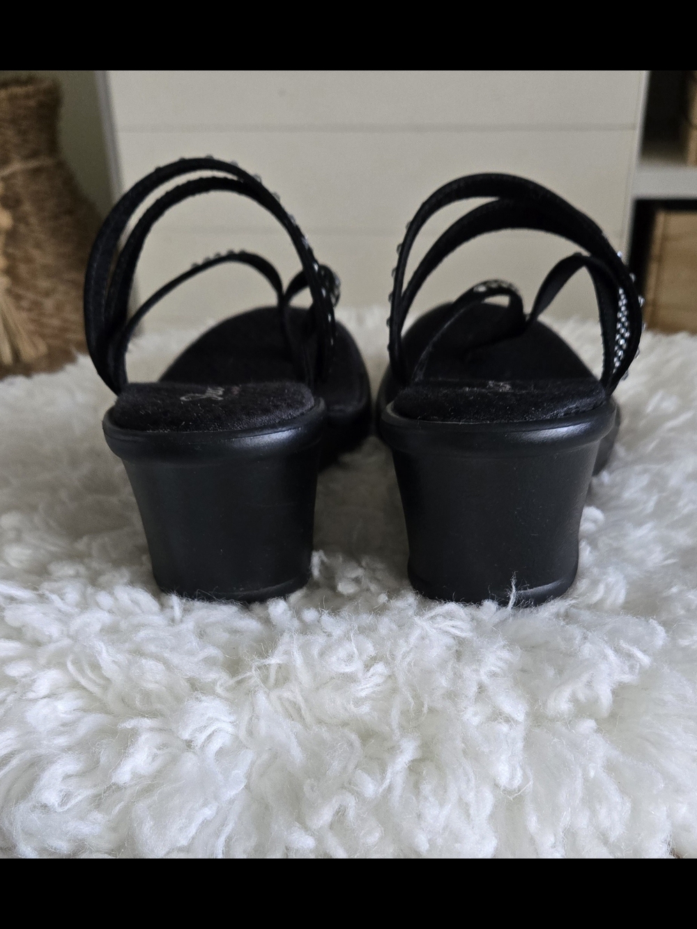 Skechers Black Rhinestone Wedge Thong Sandals - Size 9 - Picture 5 of 9